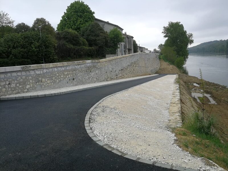 Travaux de rénovation de la cale de Boé